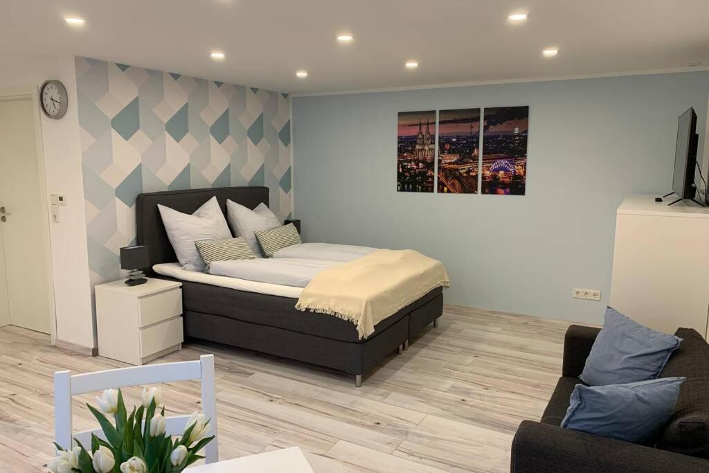 Modern Renovated Apartment Suited For Business Consultants - In Close Distance To Dt, Dhl And Un Campus - Reserved Parking بون المظهر الخارجي الصورة